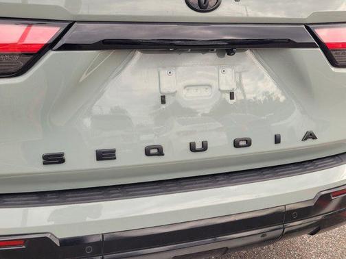 2024 Toyota Sequoia Platinum