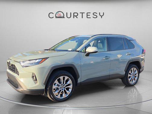 2023 Toyota RAV4 XLE Premium