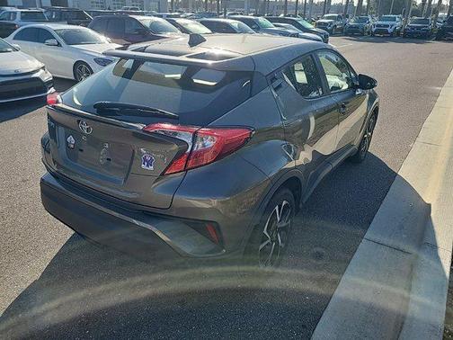2021 Toyota C-HR XLE