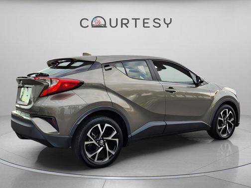 2021 Toyota C-HR XLE