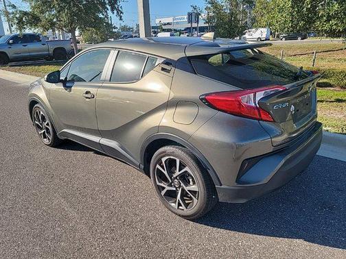2021 Toyota C-HR XLE