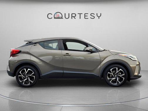 2021 Toyota C-HR XLE