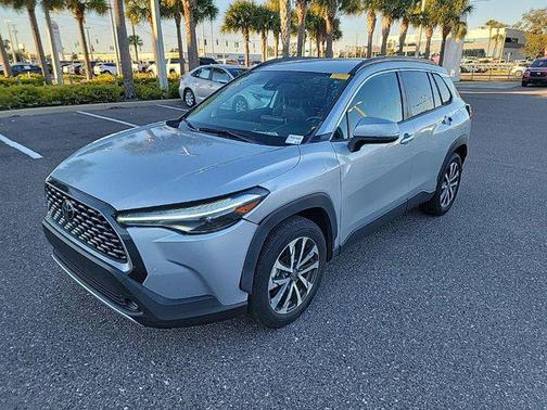 2022 Toyota Corolla Cross XLE