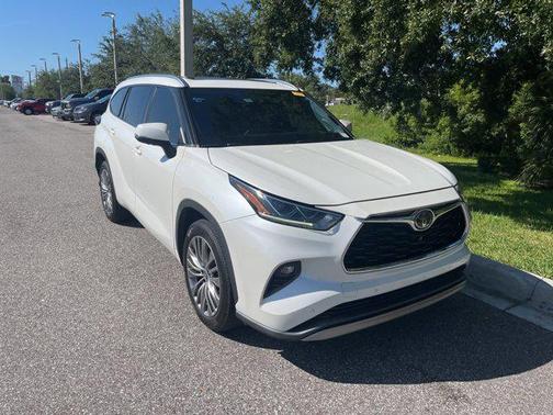 2021 Toyota Highlander Platinum