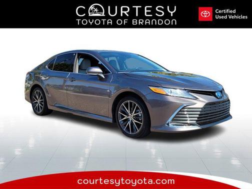 2024 Toyota Camry Hybrid XLE