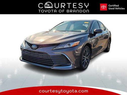 2024 Toyota Camry Hybrid XLE