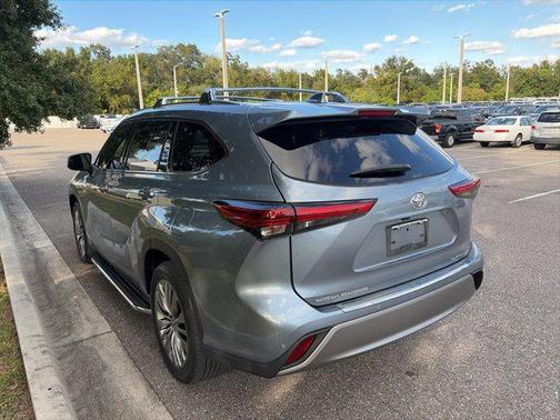 2021 Toyota Highlander Platinum