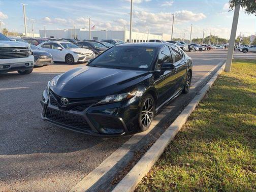 2021 Toyota Camry SE