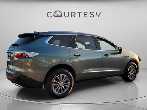 2023 Buick Enclave Essence FWD