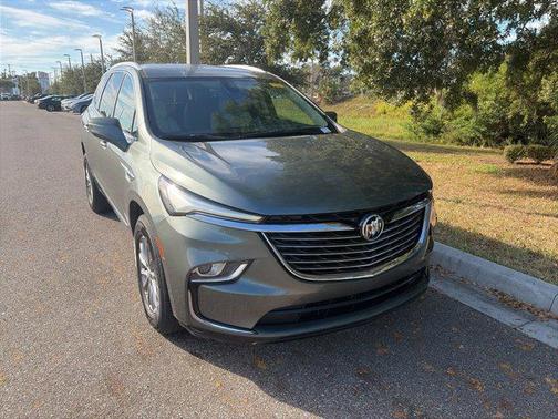 2023 Buick Enclave Essence FWD