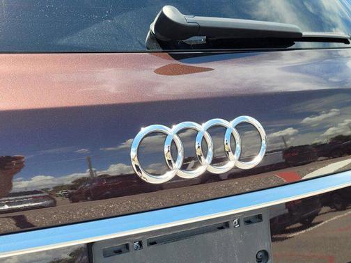2022 Audi Q7 45 Premium