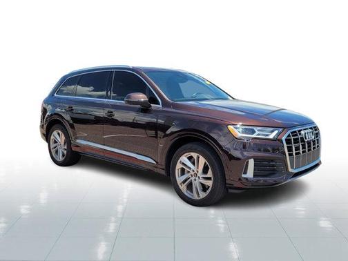 2022 Audi Q7 45 Premium