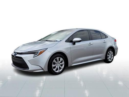 2025 Toyota Corolla Hybrid LE