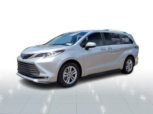 2021 Toyota Sienna Limited 7-Passenger