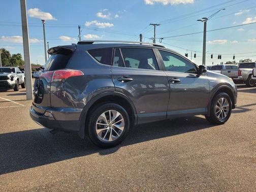 2018 Toyota RAV4 Hybrid XLE