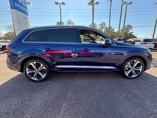 2021 Audi Q7 55 Prestige