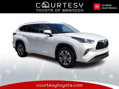 2022 Toyota Highlander XLE