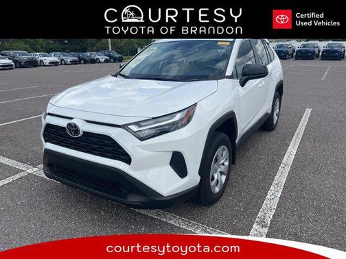 2025 Toyota RAV4 LE