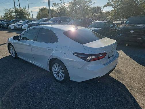 2022 Toyota Camry LE