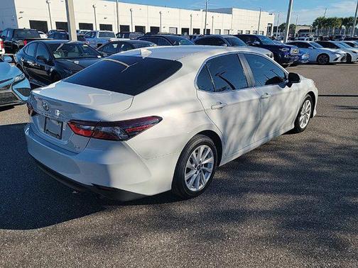 2022 Toyota Camry LE