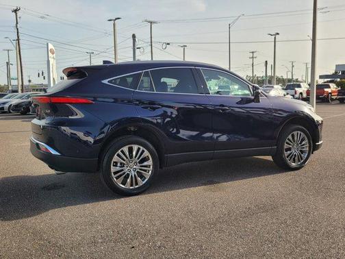 2024 Toyota Venza XLE