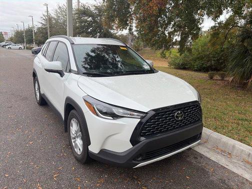 2024 Toyota Corolla Cross LE