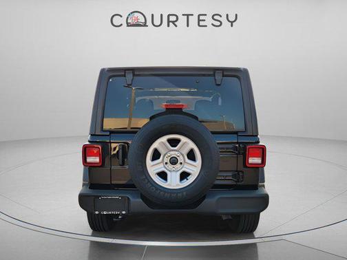 2021 Jeep Wrangler Islander 4X4