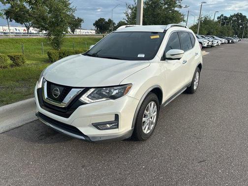 2017 Nissan Rogue SV