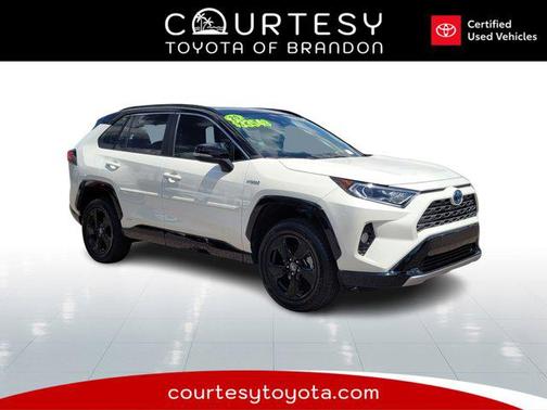 2020 Toyota RAV4 Hybrid SE
