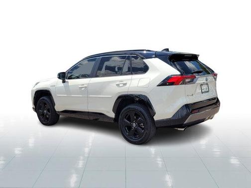 2020 Toyota RAV4 Hybrid SE