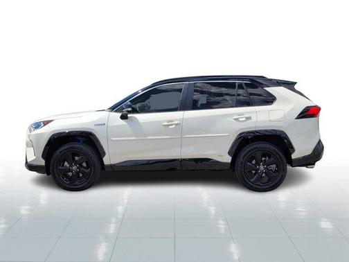 2020 Toyota RAV4 Hybrid SE