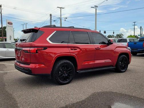2024 Toyota Sequoia SR5