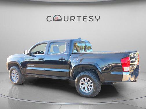 2017 Toyota Tacoma SR5