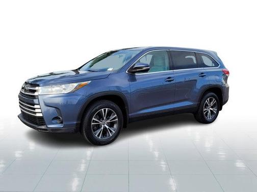 2019 Toyota Highlander LE I4