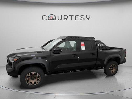 2025 Toyota Tacoma Hybrid Trailhunter