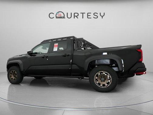 2025 Toyota Tacoma Hybrid Trailhunter