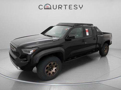 2025 Toyota Tacoma Hybrid Trailhunter