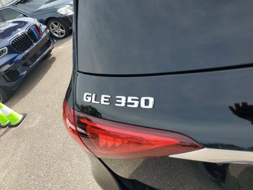 2022 Mercedes-Benz GLE 350 Base