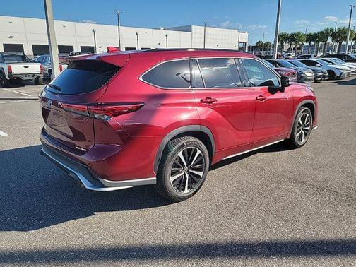 2021 Toyota Highlander XSE