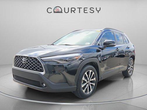 2025 Toyota Corolla Cross XLE