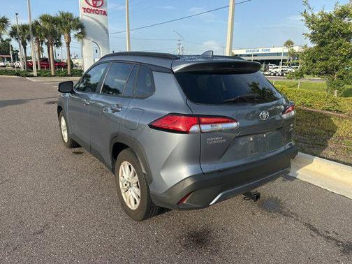 2022 Toyota Corolla Cross LE