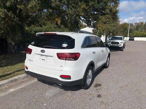 2019 Kia Sorento LX