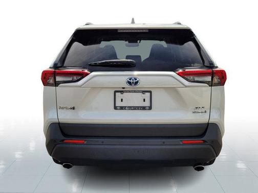 2022 Toyota RAV4 Hybrid XLE Premium