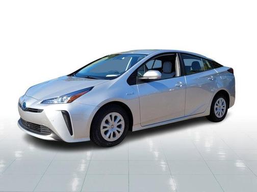 2022 Toyota Prius L
