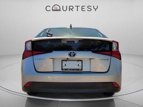 2022 Toyota Prius L