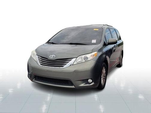2014 Toyota Sienna XLE