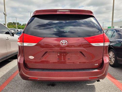 2014 Toyota Sienna LE