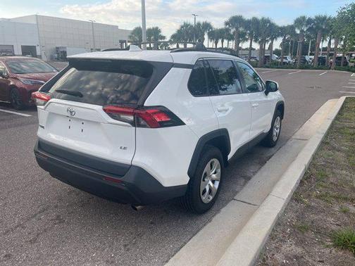 2021 Toyota RAV4 LE