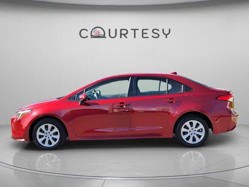 2024 Toyota Corolla Hybrid LE