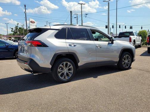 2024 Toyota RAV4 Hybrid SE